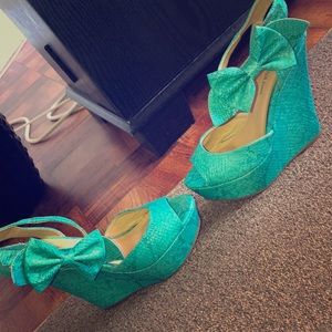 Turquoise bow wedges